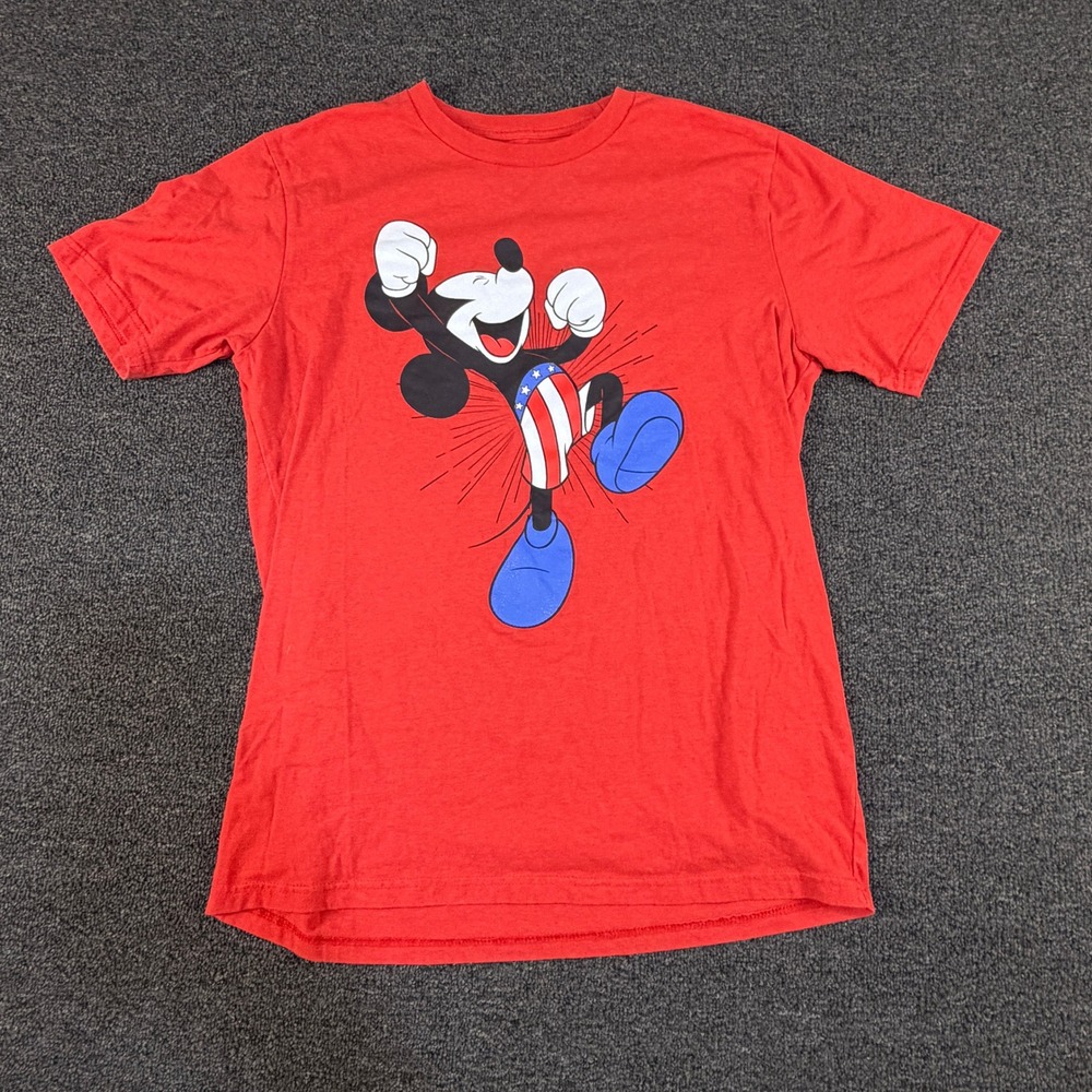 Disney Mickey and Friends T-Shirt Mens Medium Red Patriotic Graphic EUC